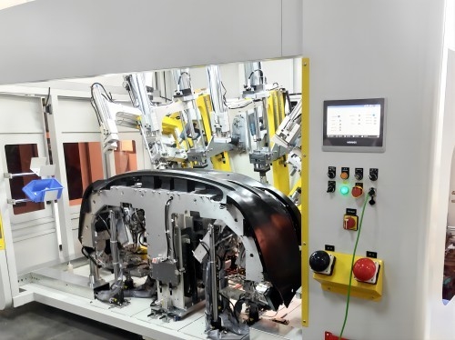 Máquina de perforación ultrasónica confiable para parachoques delanteros y traseros de diferentes modelos
