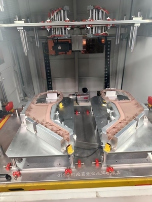 Máquina de soldadura de placas calientes por servo para cubierta de cuerno del vehículo