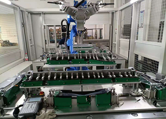 La soldadora del robot 50HZ 220V automatizó para los apoyabrazos de la puerta de coche