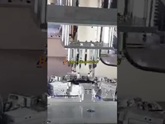 Máquina de plegado de bordes para piezas de plástico automotrices: Uniendo el termoformado y el ensamblaje final